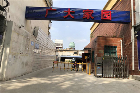 落地大阳台！实验小学门口，精装大三房，拎包入住，有证可按揭